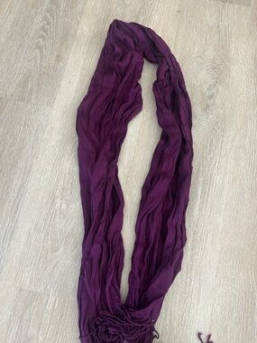 Lightweight Plum Women’s Scarf - Stylish Accent